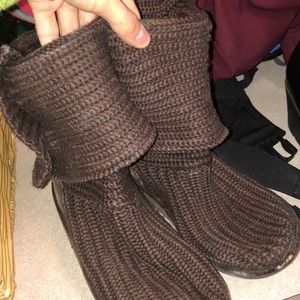 Cozy Brown Knit UGGs!!!